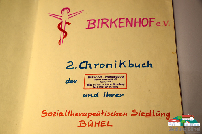 Das slideshow-Fenster „Impressionen aus den Chronik-Tagebüchern der Siedlung Bühel“ anzeigen ...